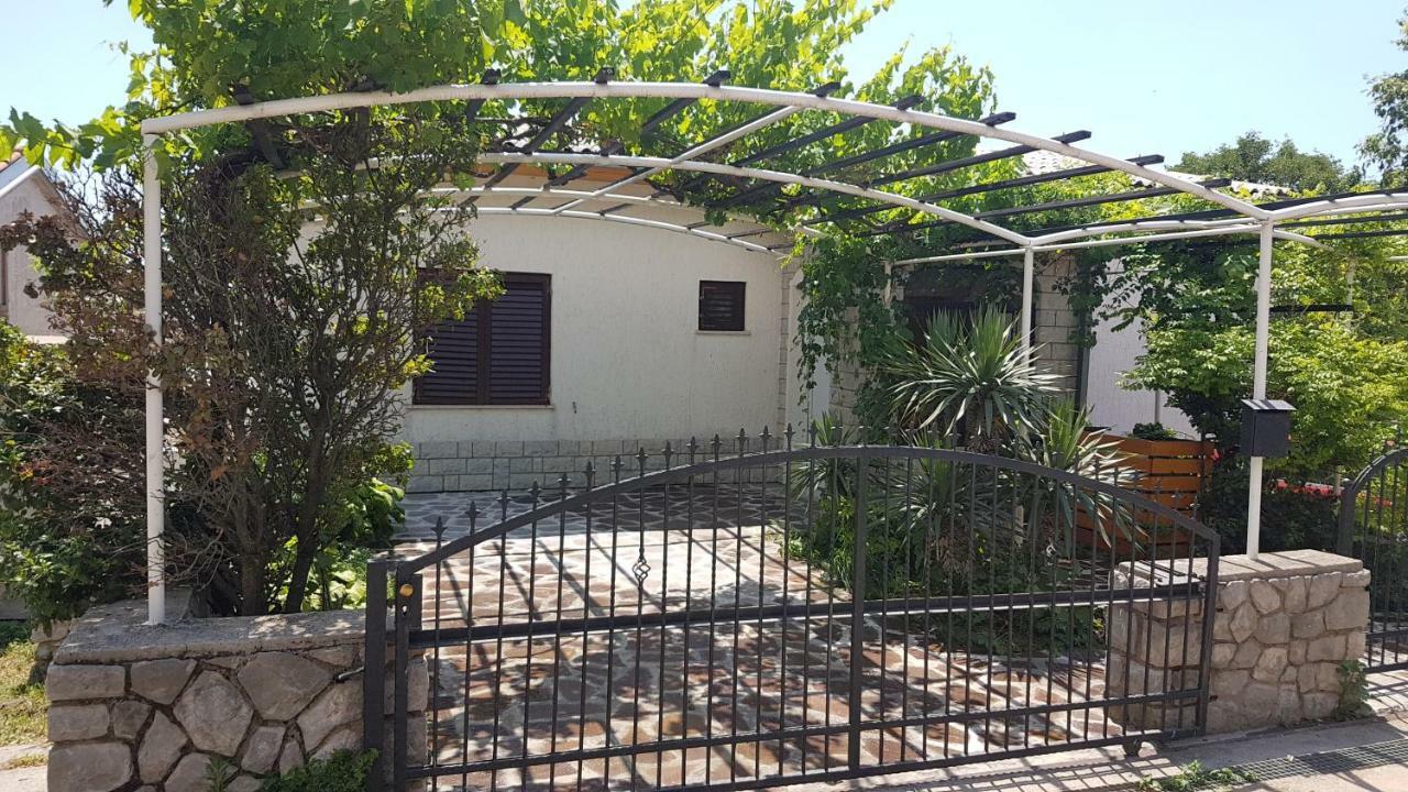 New Comfortable App Dora Crikvenica Exterior photo