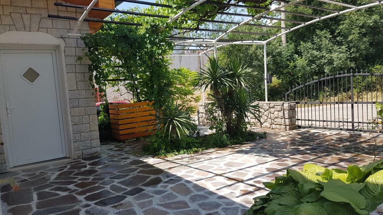 New Comfortable App Dora Crikvenica Exterior photo